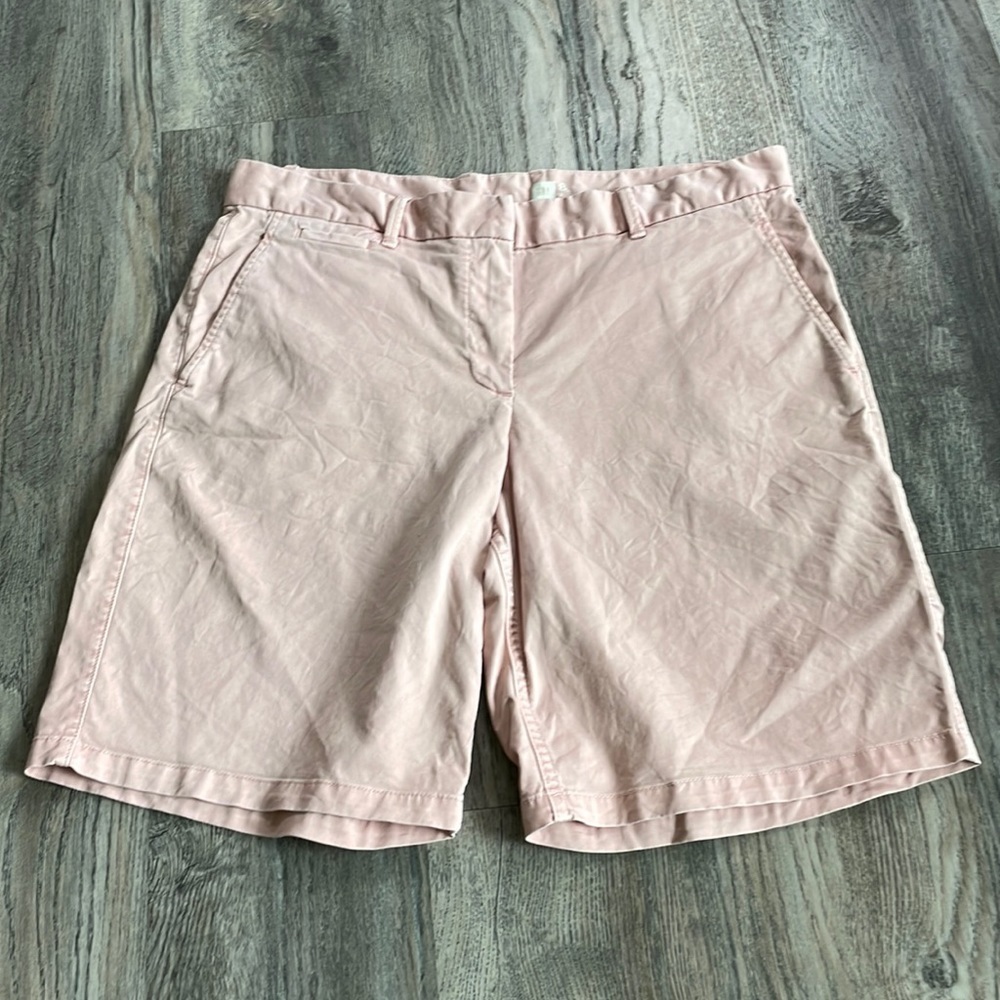 Gap Women’s Pale Pink Boyfriend Roll Up Shorts, size 8